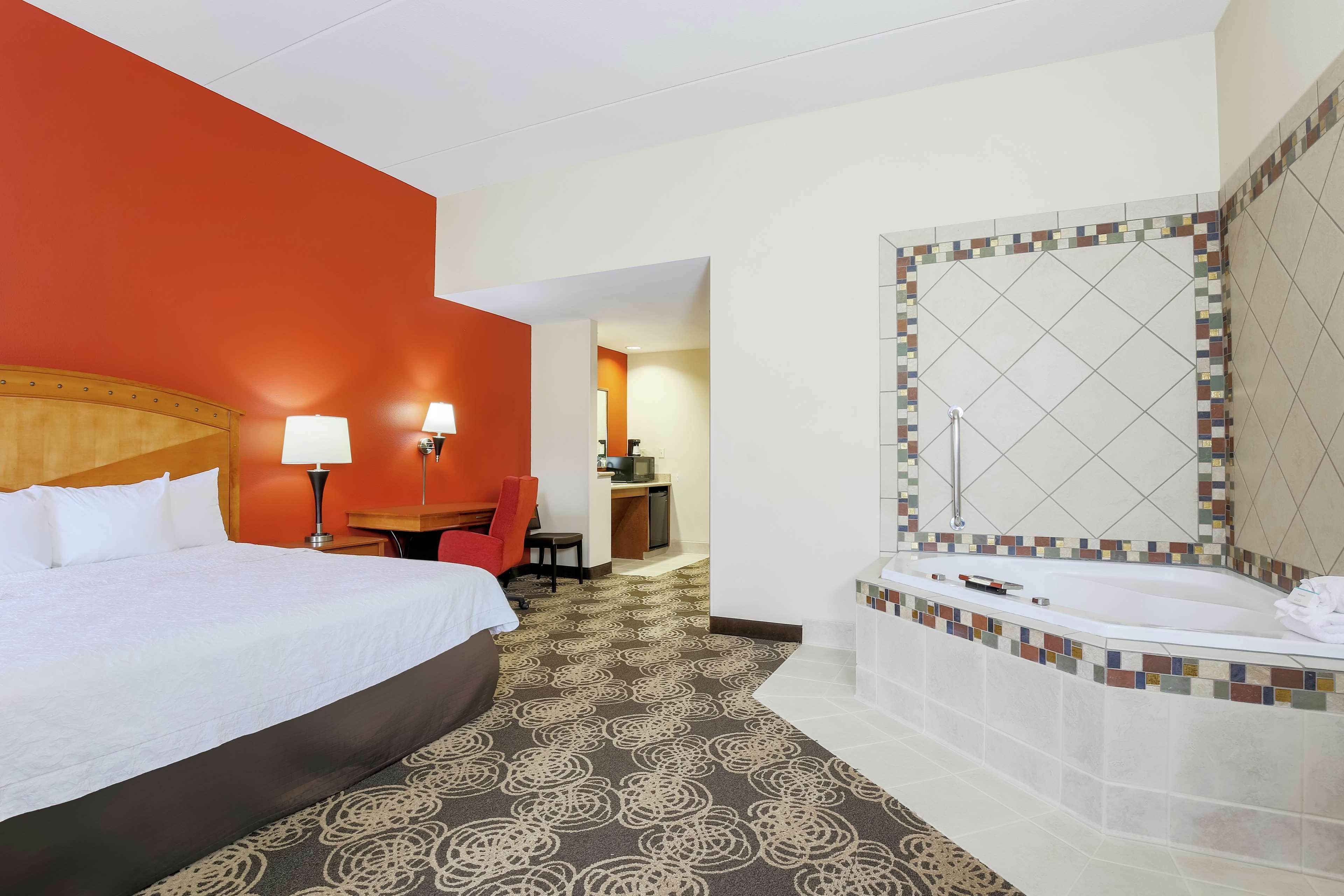 Hampton Inn & Suites Dallas-Allen Exterior photo