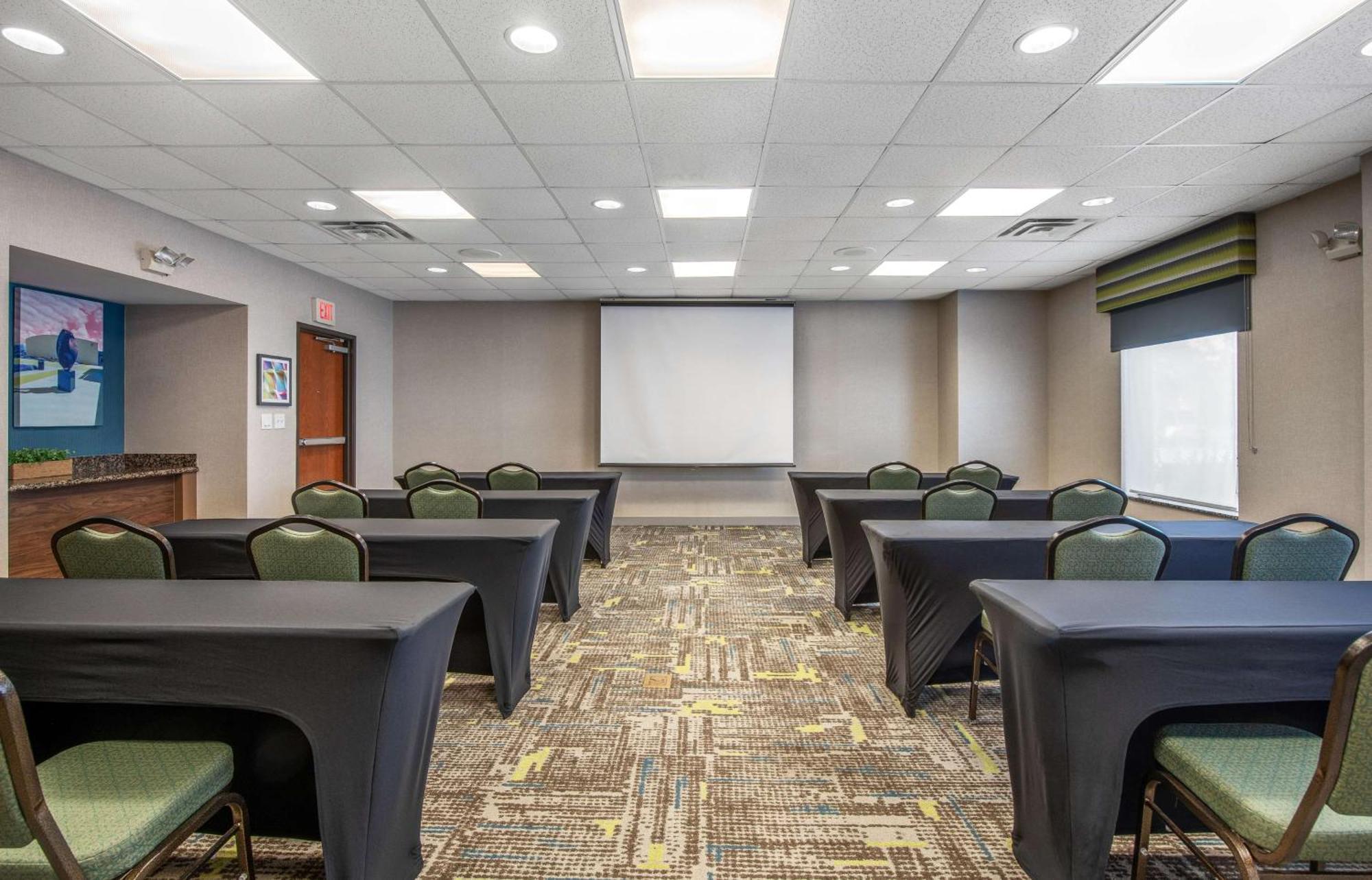Hampton Inn & Suites Dallas-Allen Exterior photo