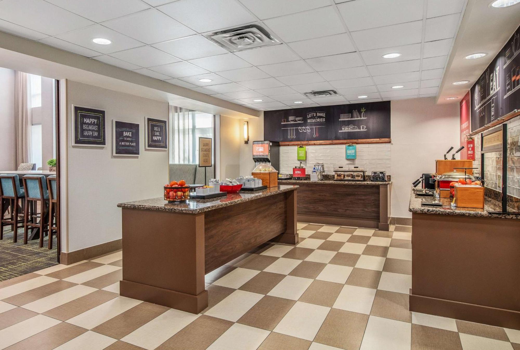 Hampton Inn & Suites Dallas-Allen Exterior photo